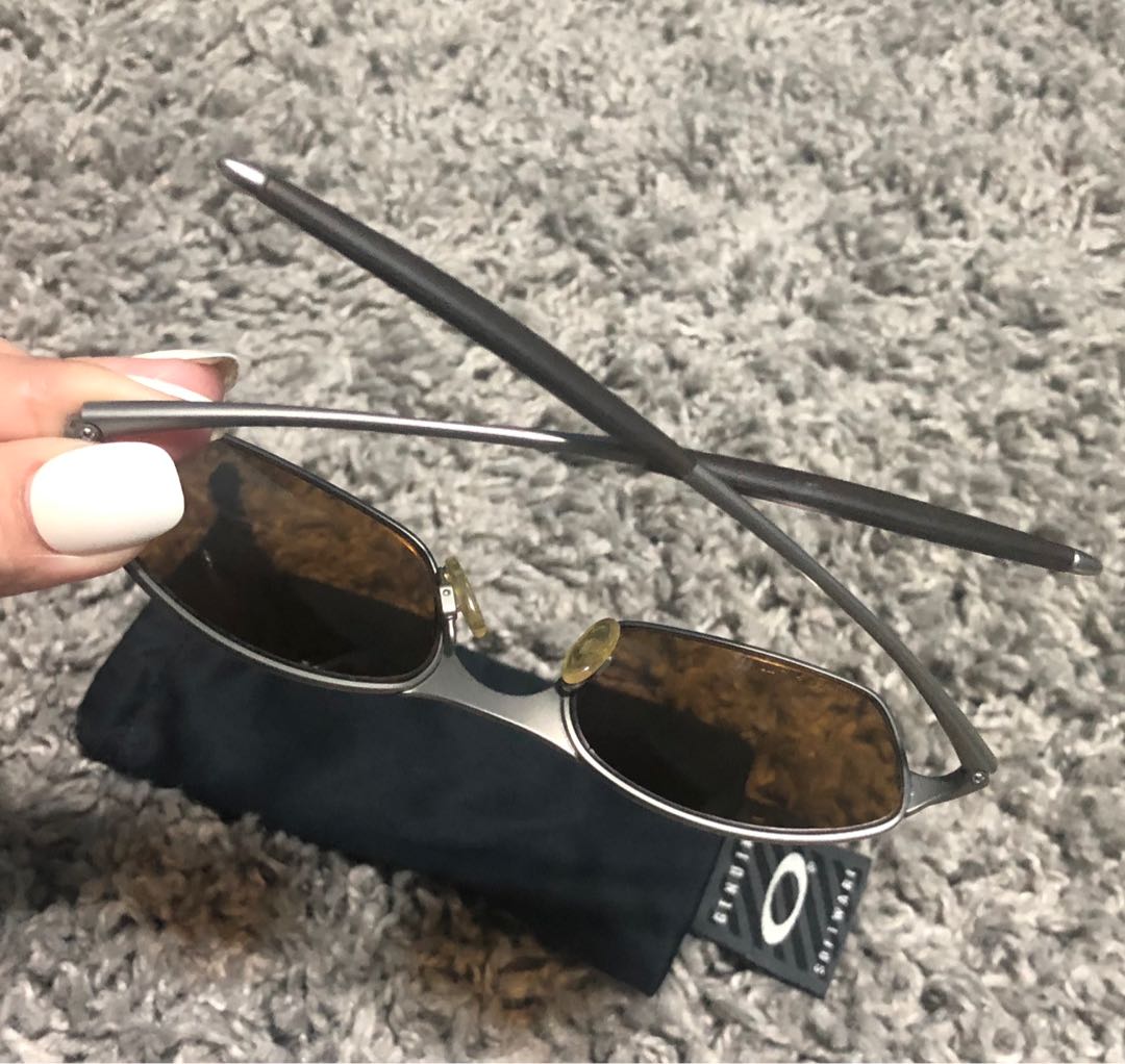 Genuine oakley sunglass Men s Fashion Watches Accessories