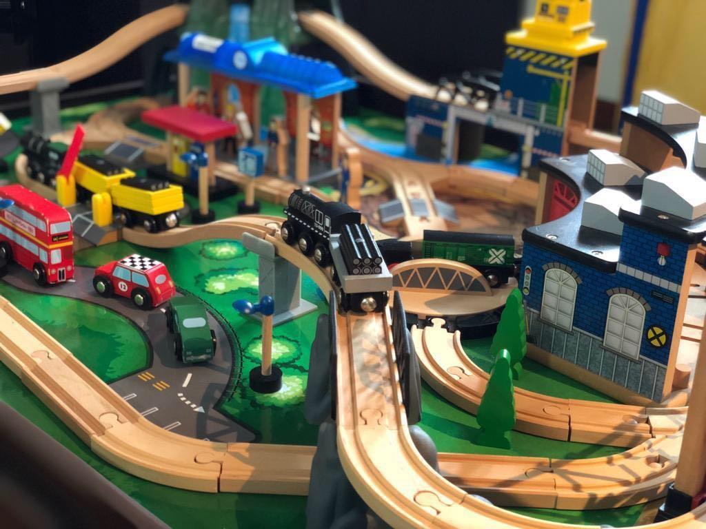 Imaginarium train online table layout
