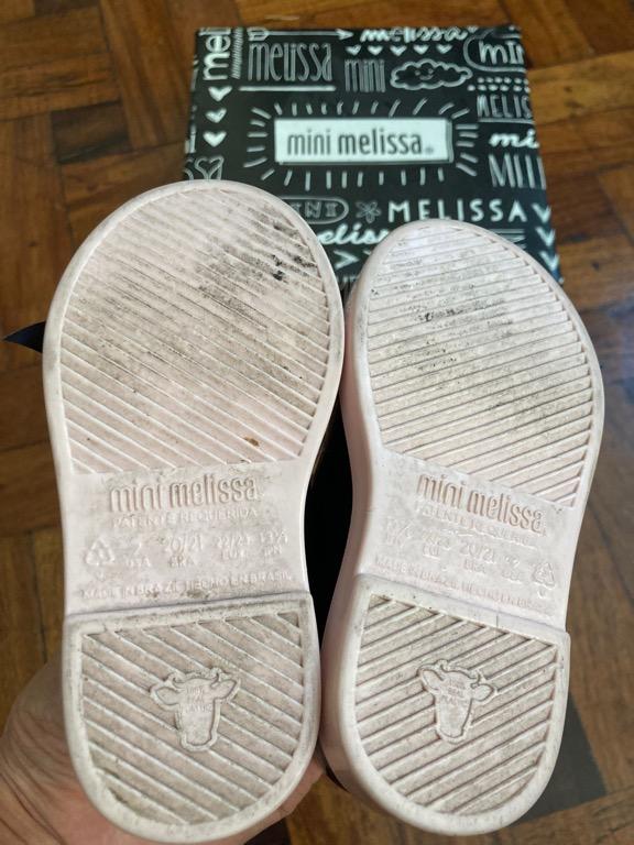 Mini Melissa black sandals size 7 (Category: Babies & Kids Fashion) located in Makati City. Submitted by tinkrbelle (Listing ID 1155359179, Image 3). Description: Authentic Mini Melissa Maggi Black Bow Sandals size 7 Bought from Melissa Pop-up Shop, Glorietta 3, Makati Original price at Php2,250. This beloved Mini Melissa Ultragirl, with its traditional oversized bow with polka dots, has a soft insole which keeps little feet happy and an adjustab