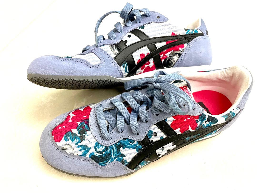 Onitsuka Tiger & Air Force 1 (Category: Sneakers) located in Singapore. Submitted by skyflyguy (Listing ID 1155463216, Image 1). Description: Brand new shoes never worn out before Air Force1: $160 (size US 7) Onitsuka : $75 (size US 7.5) .
