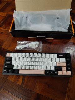 Royal Kludge RKG68 Mechanical Keyboard Package