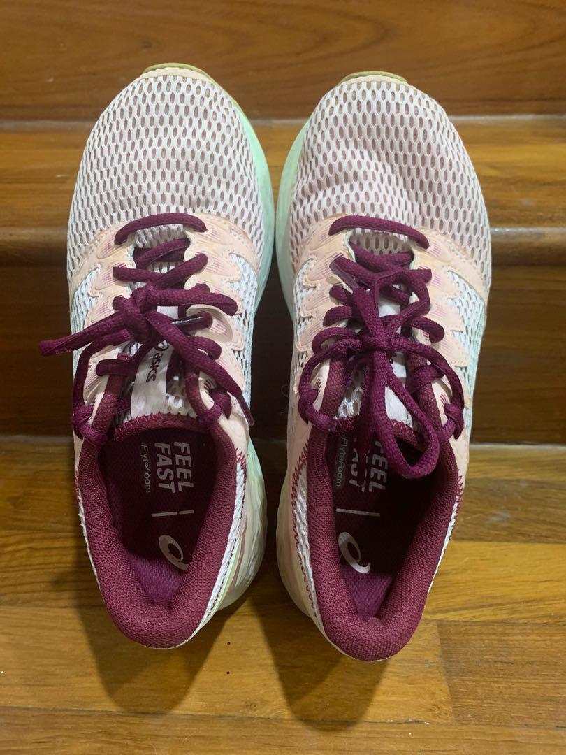 Asics best sale roadhawk marathon