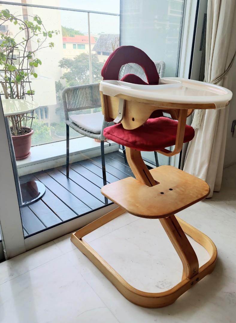 Svan table shop and chairs