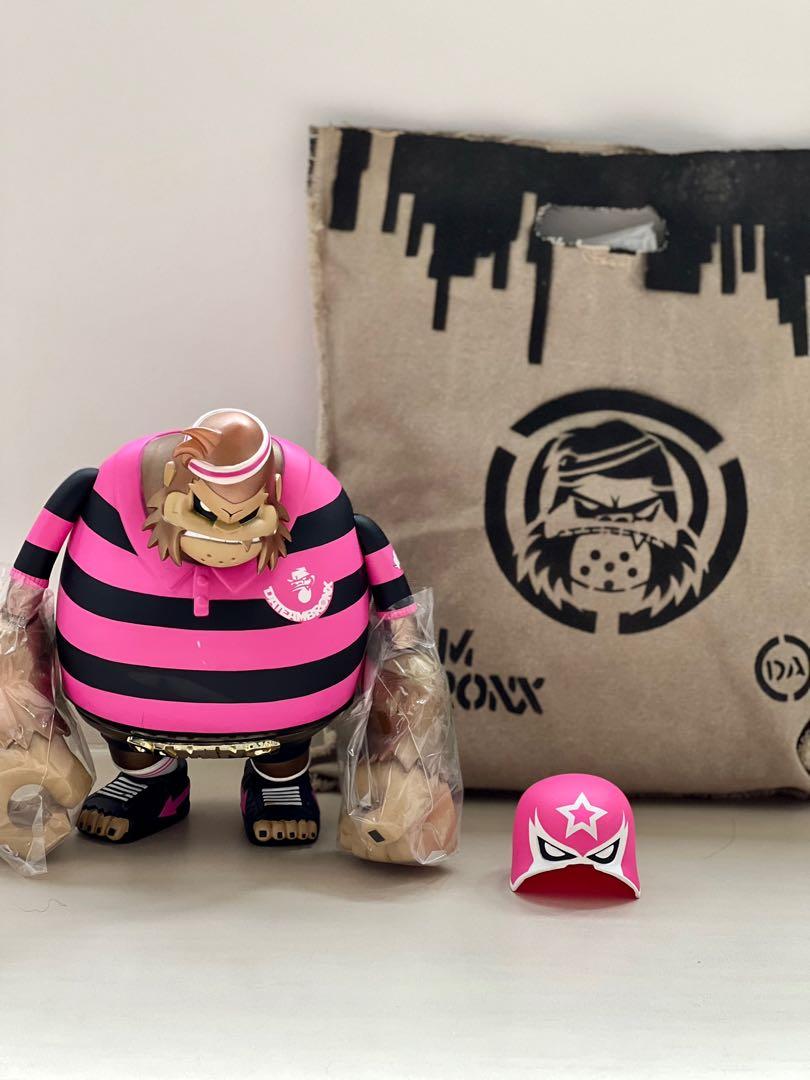 Tim Tsui Da Minci Team Bronx, Hobbies & Toys, Toys & Games on