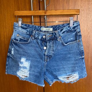 (Category: ) located in . Submitted by cd.declutterer (Listing ID 1155349172, Image 1). Description: .