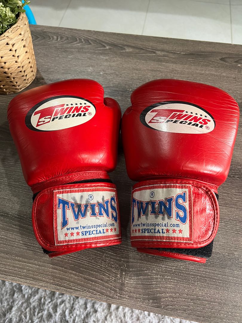 Twins Boxing Gloves 12Oz Sports Equipment Other Sports