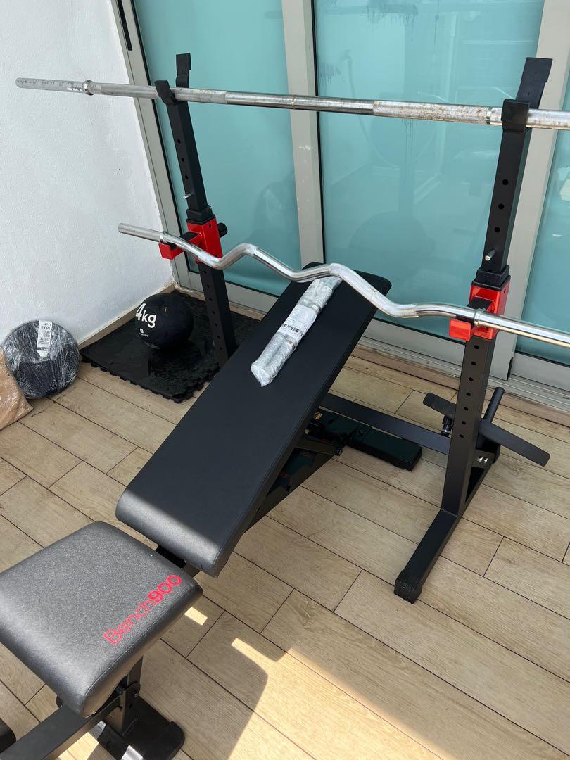 Weight Bench, bench Bars and weights, Sports Equipment, Exercise
