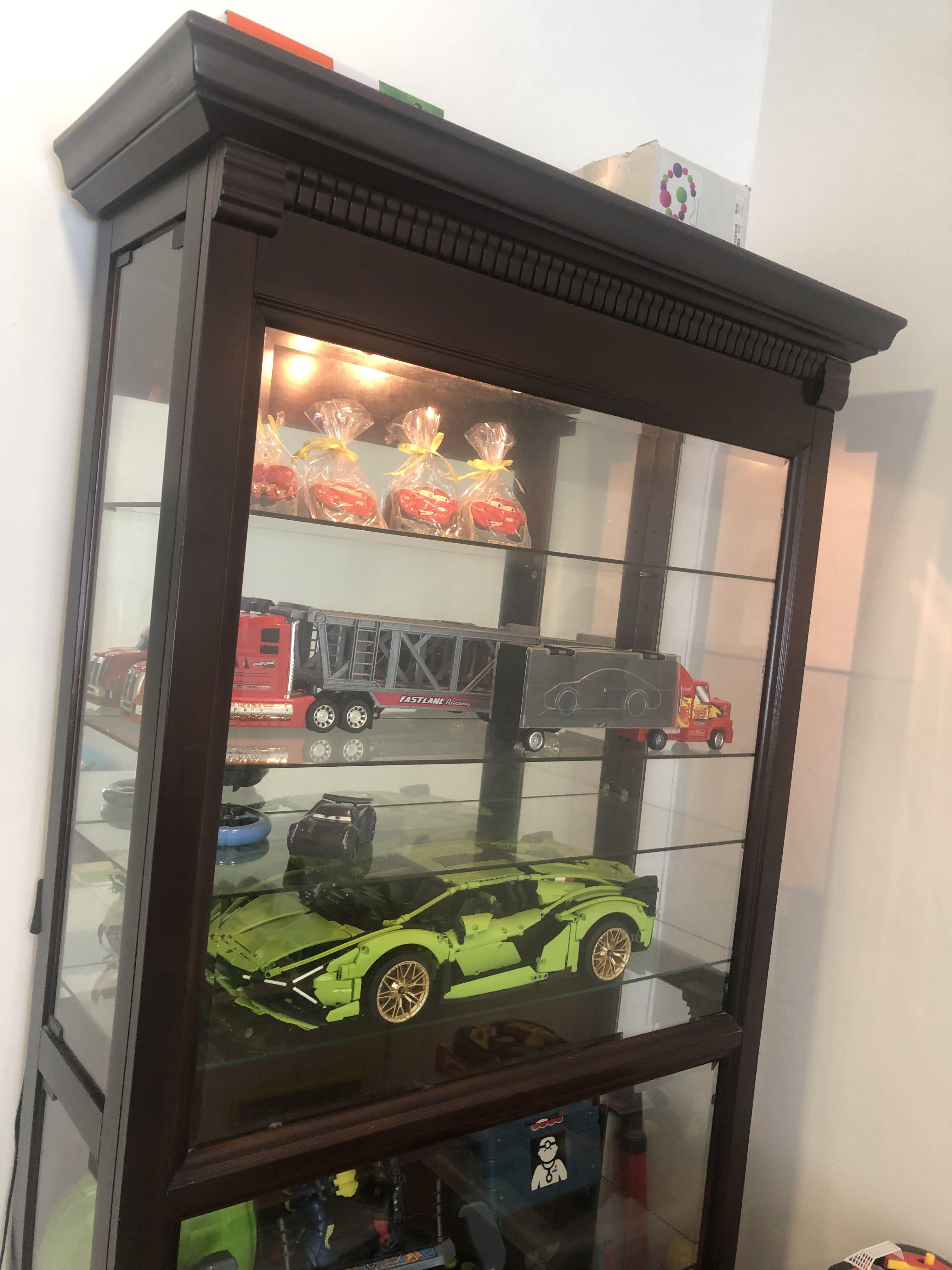 Wooden display design), Furniture & Home Living