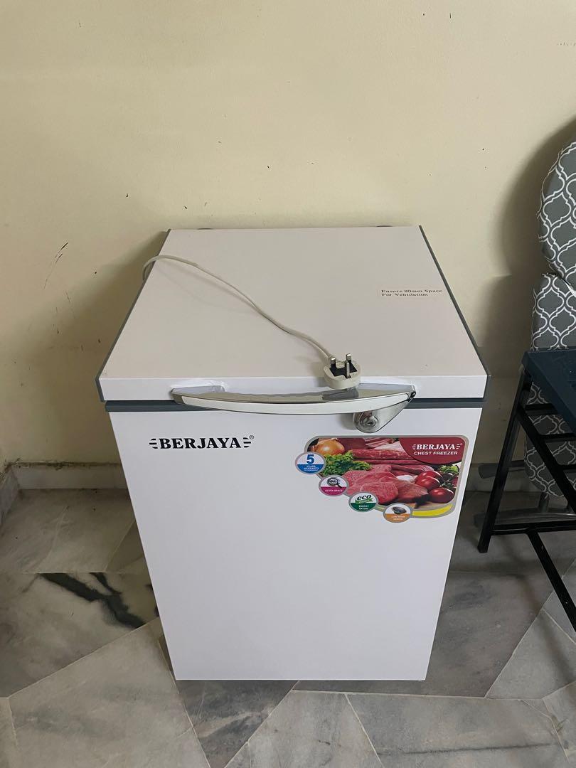 (130 LITRE) Berjaya Premium Chest Freezer BJYCFSD100AR6 (White), TV