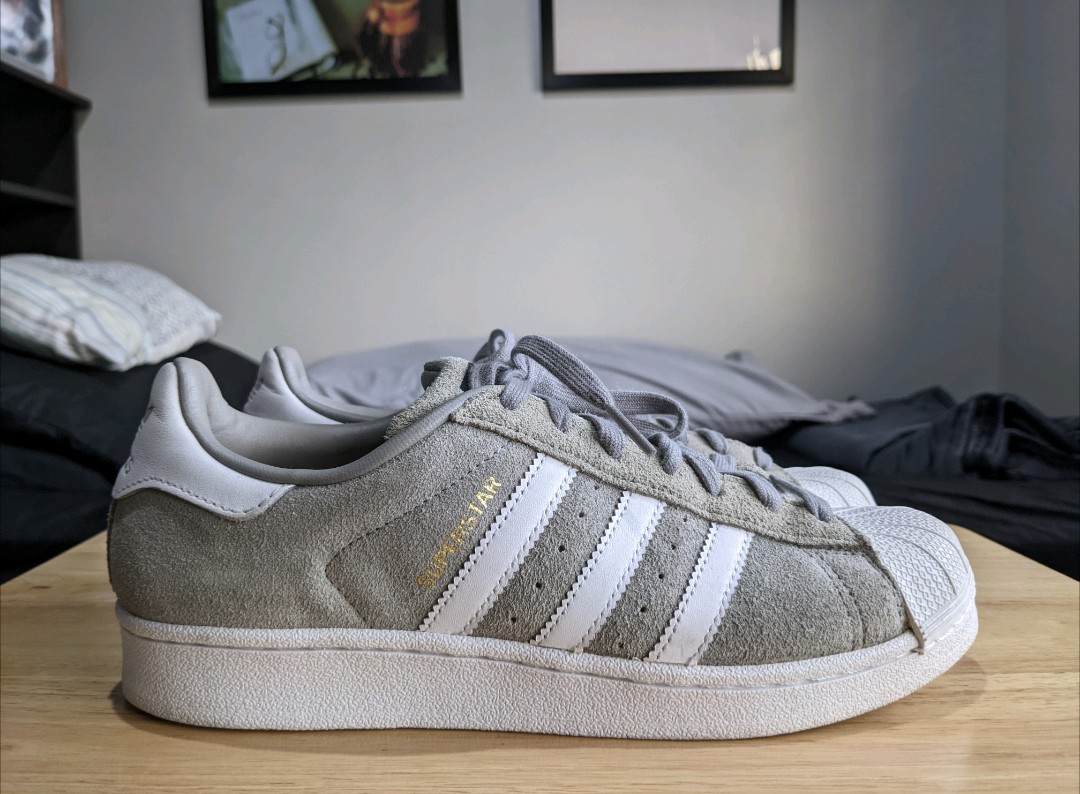 Glamour Modales buque de vapor Adidas Superstar Suede, Men's Fashion, Footwear, Sneakers on Carousell