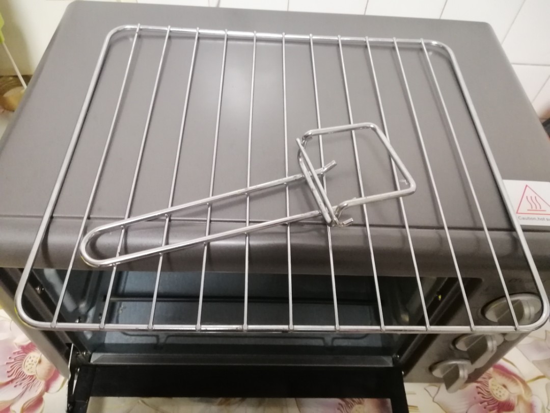 Mistral Almost new electric Grill oven is for sale, TV & Home