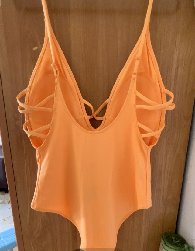 H&M Swimsuit L Size, Women's Fashion, Swimwear, Bikinis & Swimsuits on