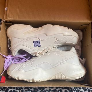 (Category: ) located in . Submitted by strawberji (Listing ID 1155582306, Image 1). Description: .