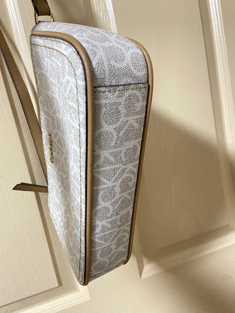 Calvin Klein Mercy Triple Signature Bag, Women's Fashion, Bags