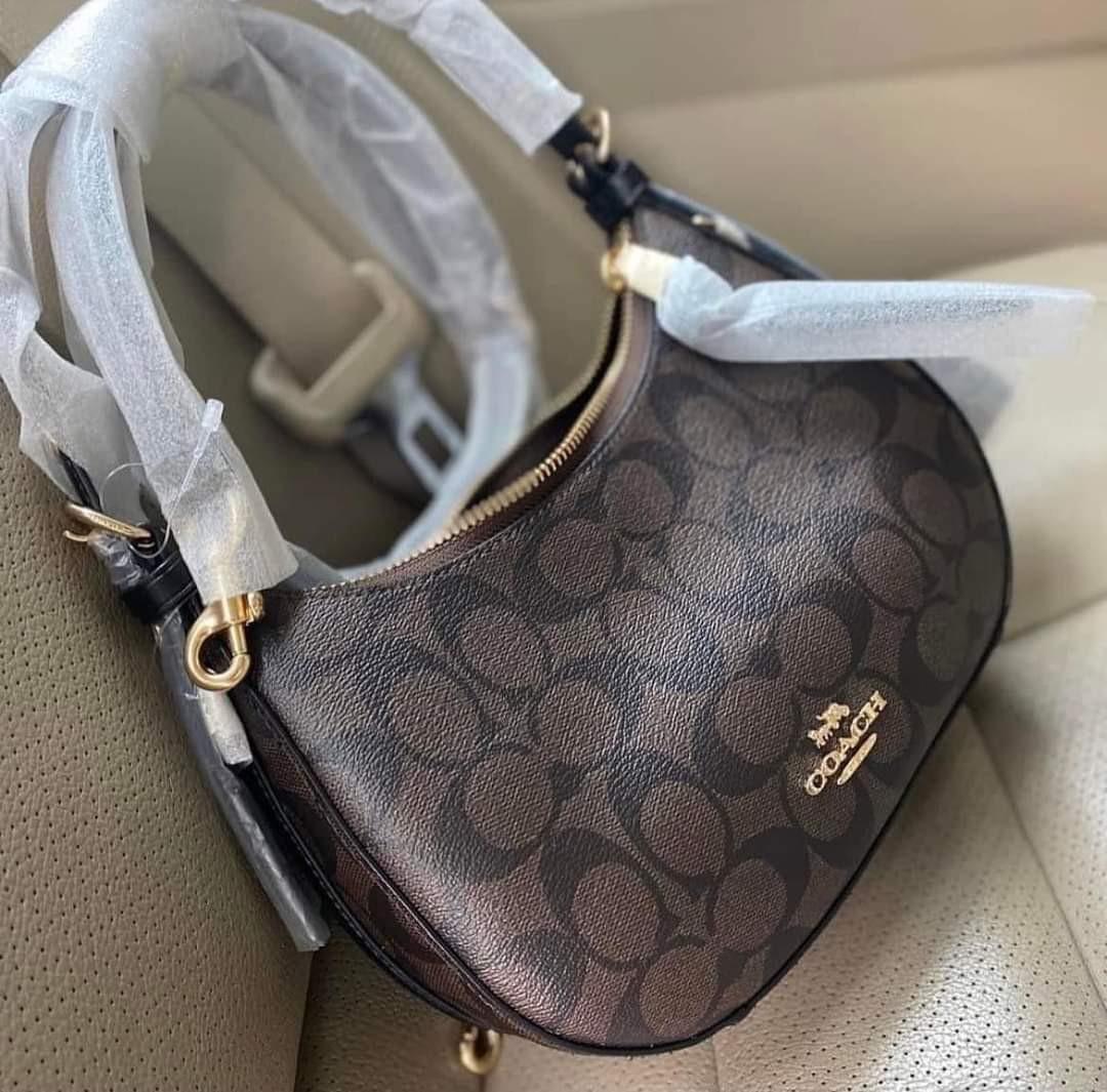 kleo hobo white