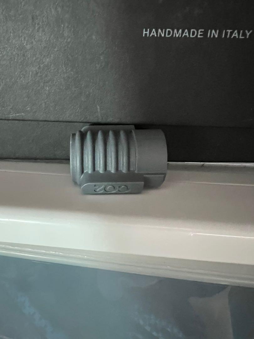 Crank Brother KLIC pump CO2 Inflator head , Sports Equipment, Bicycles