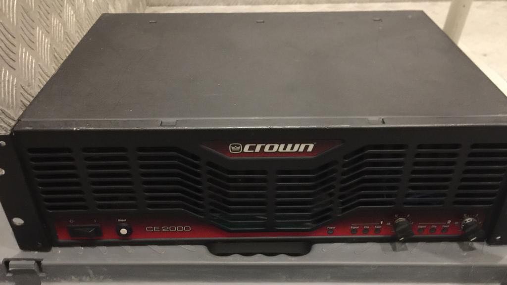 Crown CE2000 Power Amplifier, Audio, Soundbars, Speakers & Amplifiers