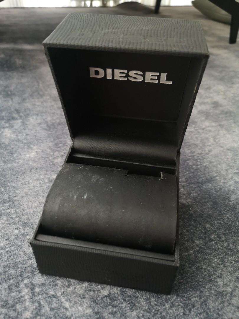 Diesel watch 2025 box