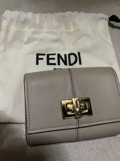 （分類：）位於 。 由 connie_c210 提交（商品編號 1155708687，圖片 1）。簡介： 。
