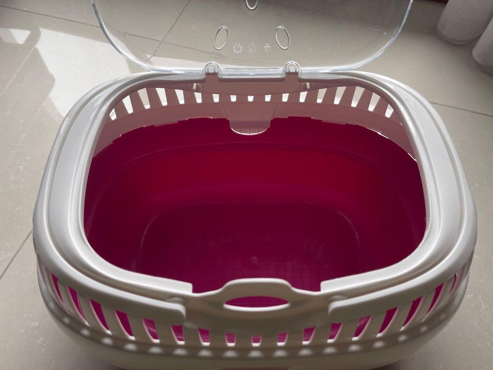 Ferplast Aladino pet carrier, Pet Supplies, Homes & Other Pet Accessories on Carousell