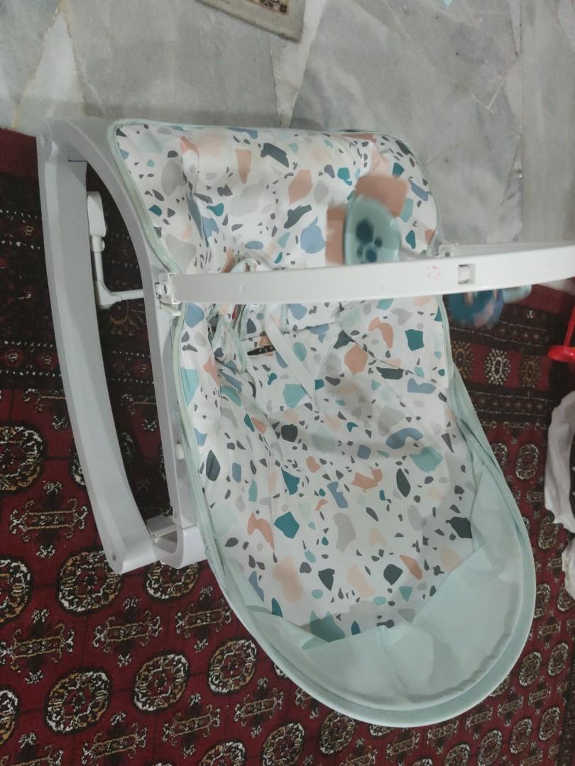 Fisher Price Deluxe Pacific pebble rocker, Babies & Kids, Baby Nursery