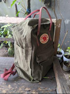 Fjallraven kanken, Fesyen Pria, Tas 