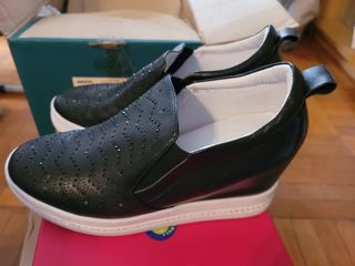（分類：）位於 。 由 pymak914 提交（商品編號 1155637065，圖片 1）。簡介： 。
