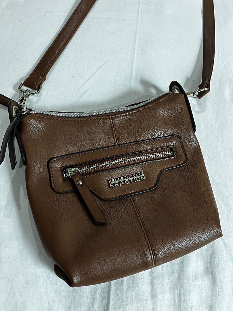 cole reaction sling bag, Women's Fashion, Bags & Wallets