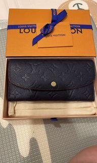 Louis Vuitton LV Métis Compact Wallet Black, Women's Fashion, Bags & Wallets,  Wallets & Card Holders on Carousell