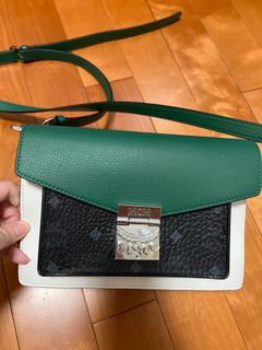 （分類：）位於 。 由 chingwongs 提交（商品編號 1155701197，圖片 1）。簡介： 。
