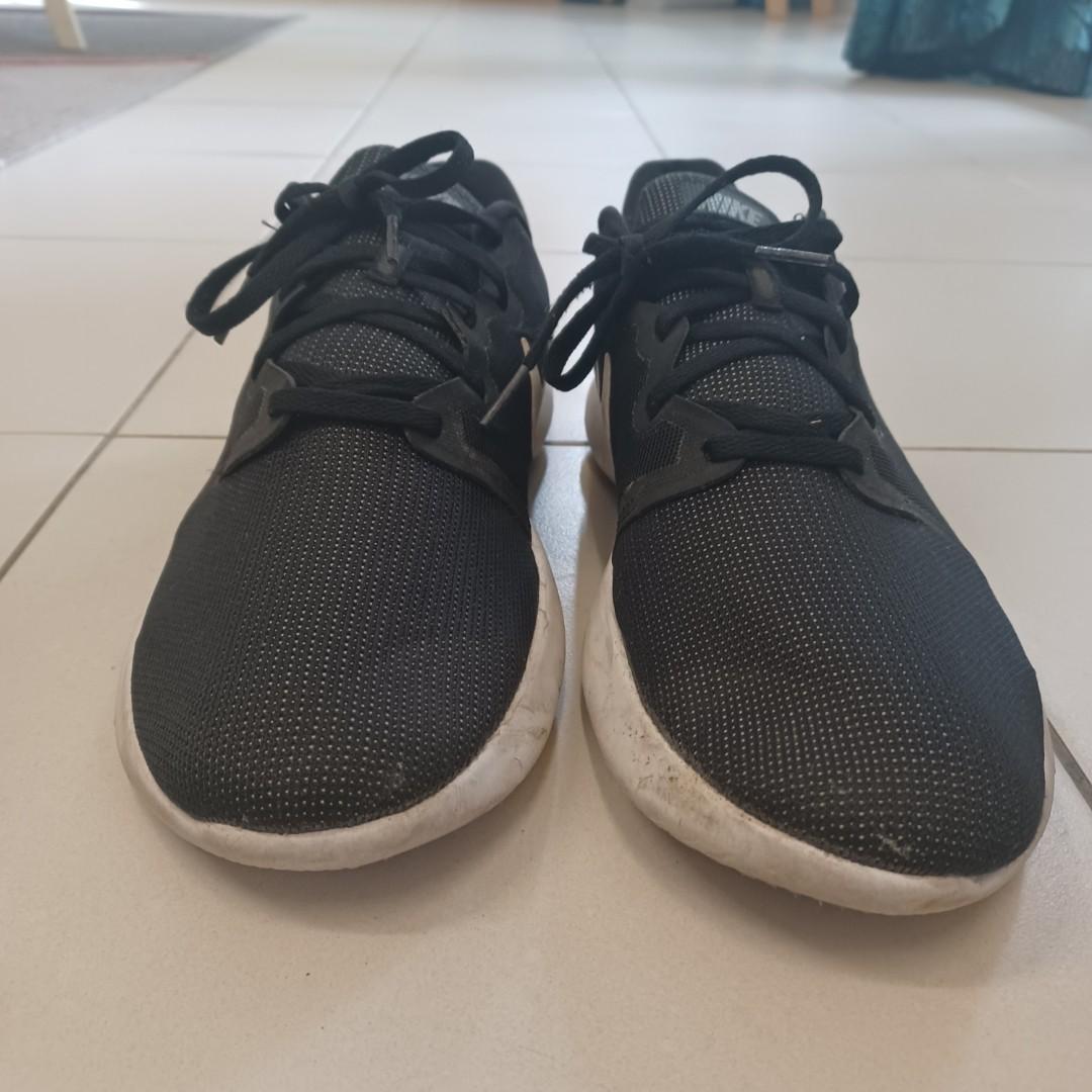 Nike flex contact 2 Men s Fashion Footwear Sneakers on Carousell