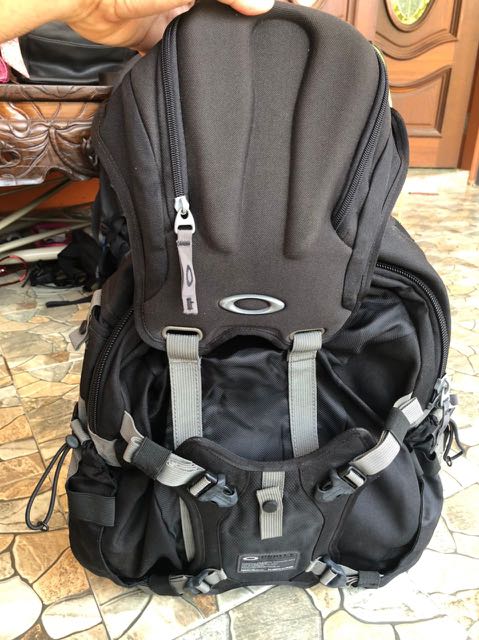 Oakley backpack price sale