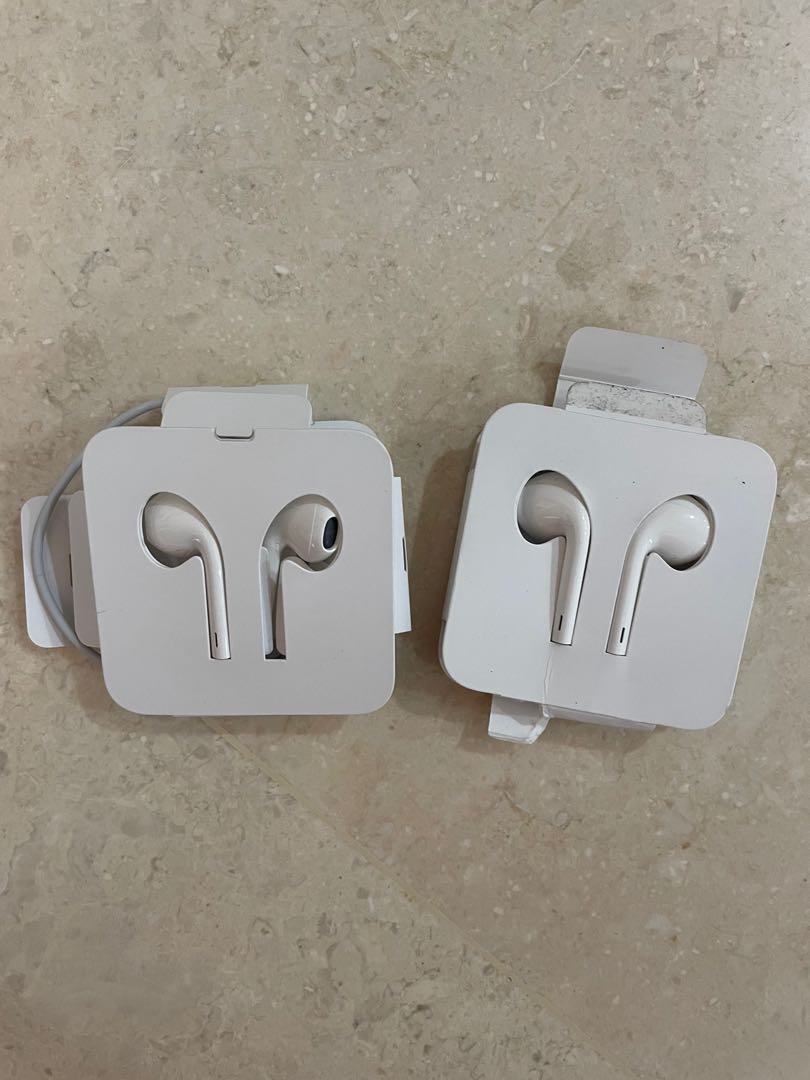 Original Apple Wired Headphones, Audio, Headphones & Headsets on Carousell