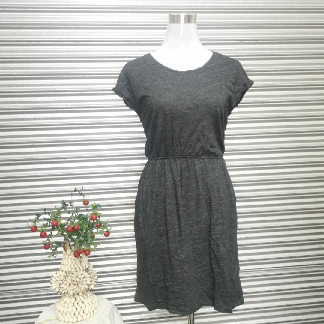 black button collar dress shirt Up Collared Short Sleeve 4 Size:US 24W red backless prom dress