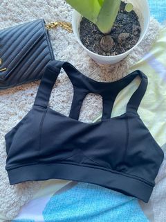 (Category: ) located in . Submitted by yourdeclutterdiva (Listing ID 1155665357, Image 1). Description: .