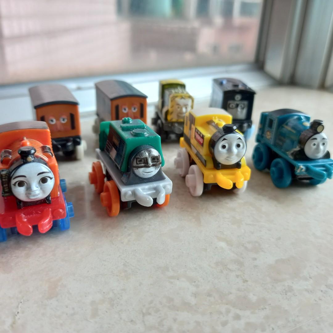 Thomas正版真品 從toyrus購入車仔玩具14架 兒童 孕婦用品 嬰兒玩具 Carousell