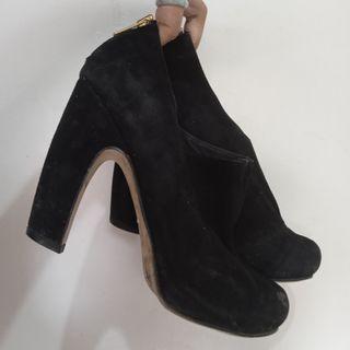 topshop black suede low ankle boots