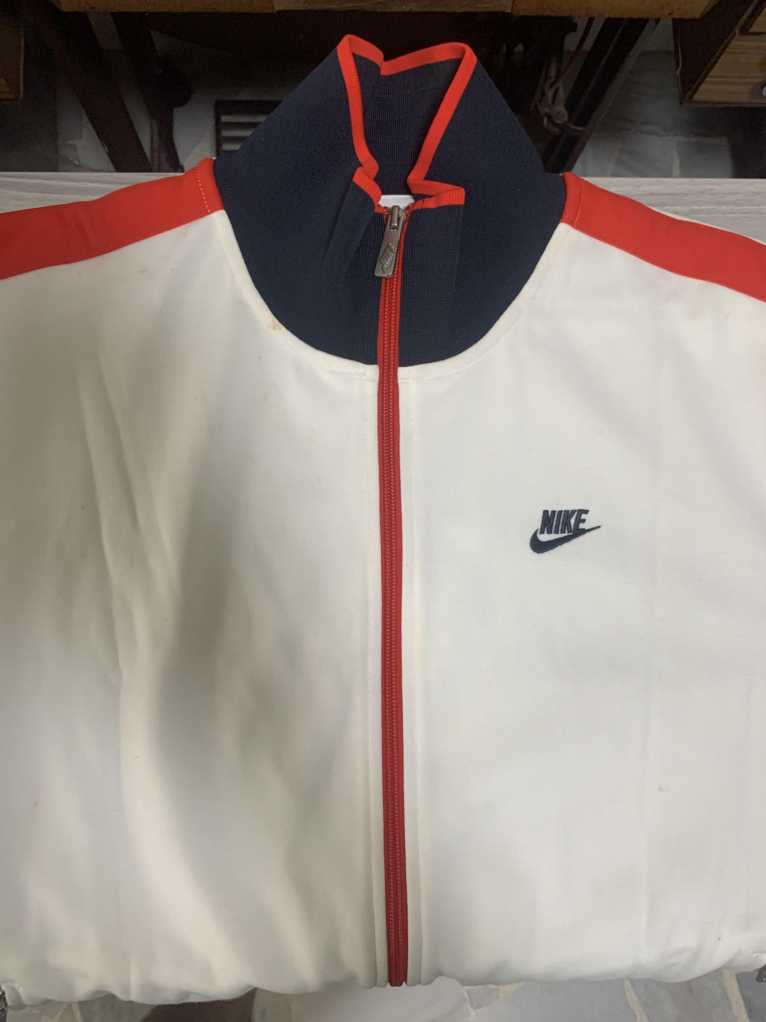 Red nike new arrivals jacket mens