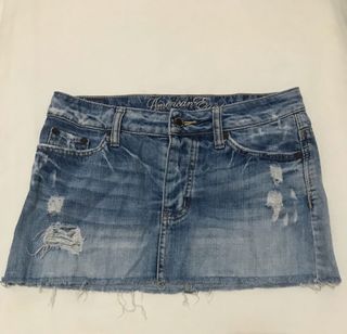 (Category: ) located in . Submitted by brokeanddecluttering (Listing ID 1155698940, Image 1). Description: .