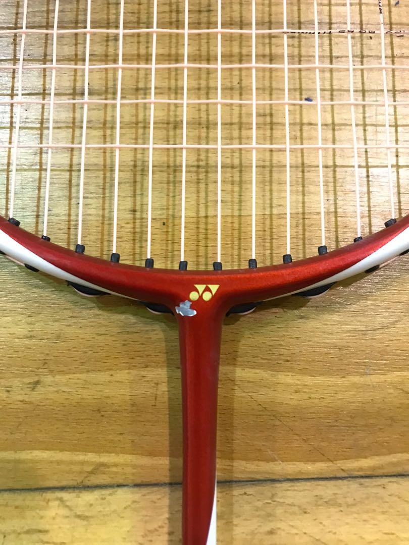 Yonex ArcSaber 11 (red and white colour ) ( Tanchor High Modulus