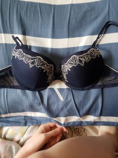 （分類：）位於 。 由 vin318 提交（商品編號 1155811244，圖片 1）。簡介： 。