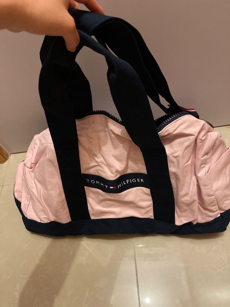 Tommy hilfiger pink duffle bag outlet