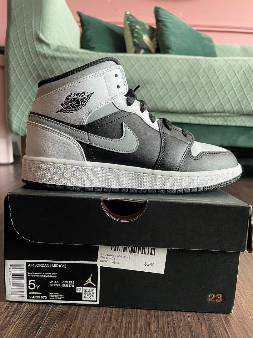 Air Jordan 1 MID(GS) Black/White-Smoke Grey Euro 37.5, Women's Fashion,  Footwear, Sneakers on Carousell
