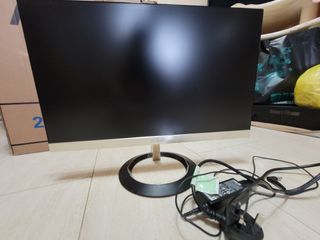 （分類：）位於 。 由 heyptt 提交（商品編號 1155894478，圖片 1）。簡介： 。