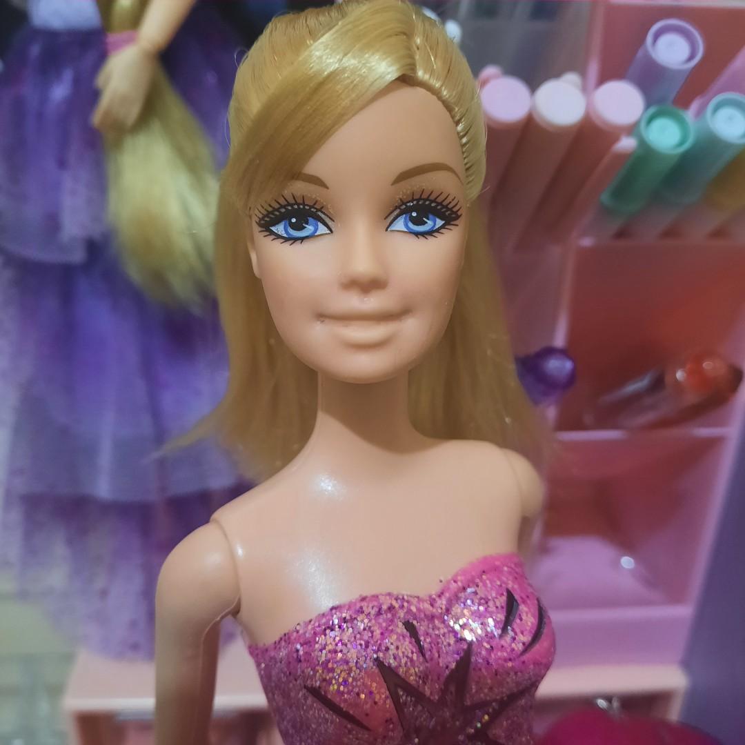 Poupée Barbie Fashion Fairytale - Collection 2009 Mattel Vintage - Bon état