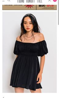 (Category: ) located in . Submitted by pleaseclearmycloset (Listing ID 1155891330, Image 1). Description: .