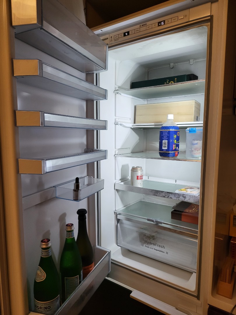 Bosch builtin fridge, TV & Home Appliances, Kitchen Appliances