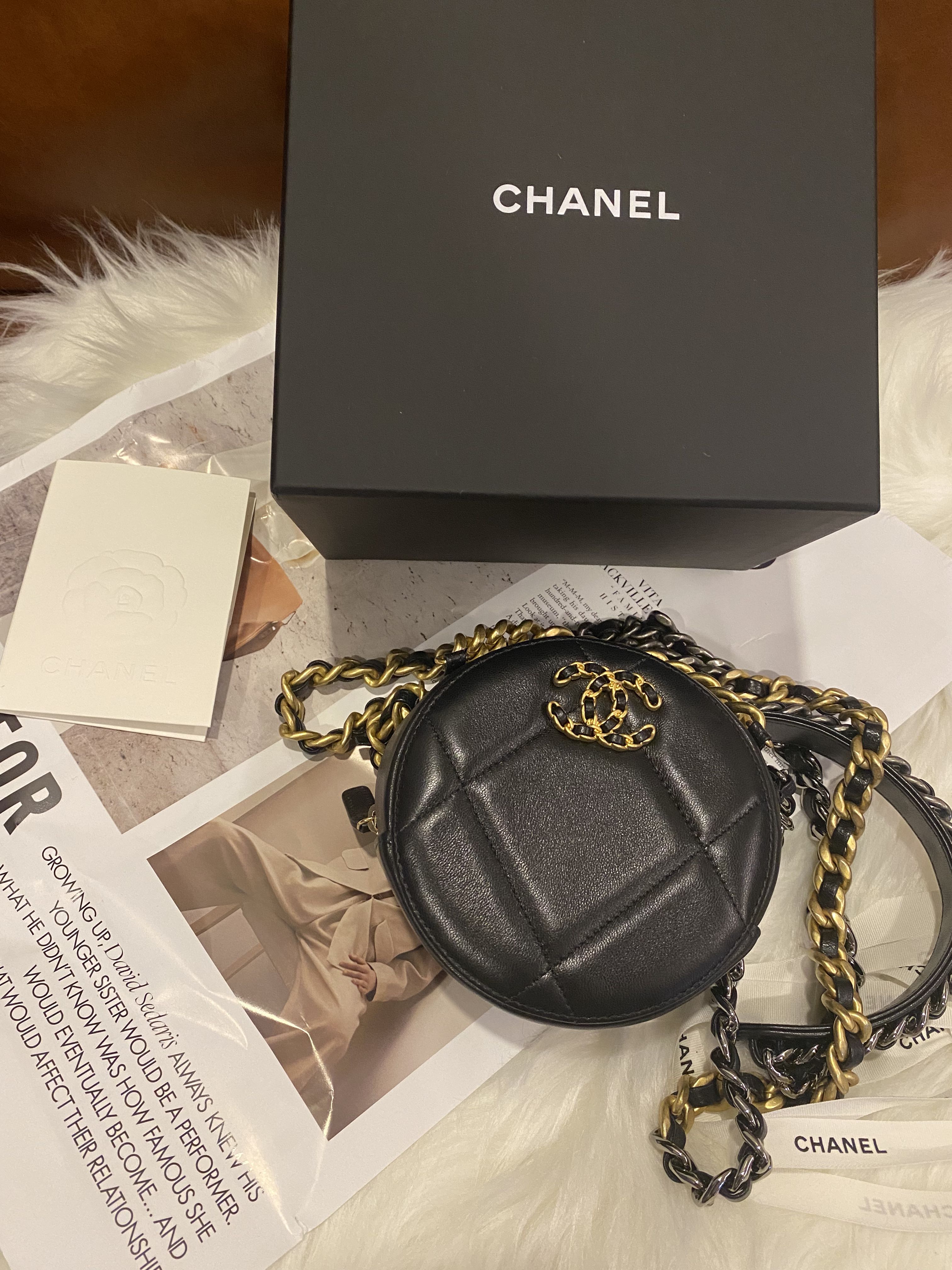 CHANEL Lambskin Quilted Chanel 19 Round Clutch With Chain Black