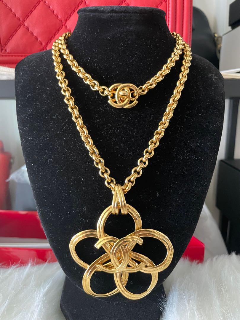 Chanel outlet choker vintage
