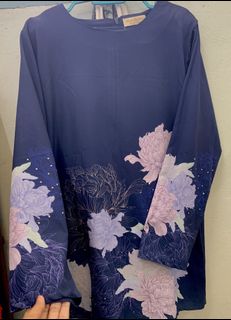 (Category: ) located in . Submitted by closetbydee (Listing ID 1155778421, Image 1). Description: .